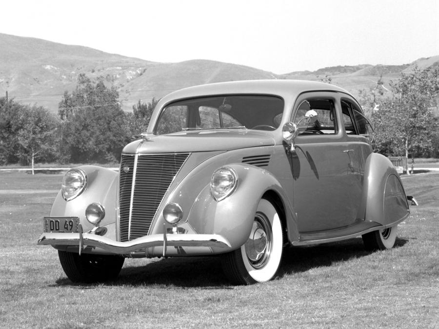  Lincoln Zephyr 2-Door Sedan 1936 года  (фото 1 из 3)